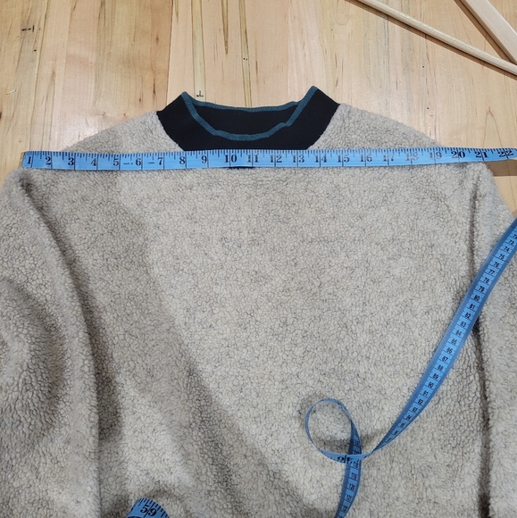 Vintage Fleece Pullover by Rocky Mountain Fleece Company - Picture 4 of 6